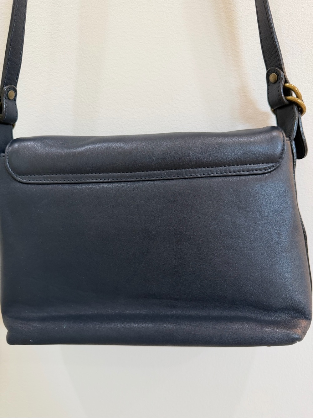 Navy Blue Leather Shoulder Bag with Brass Hardware in great condition - Picture 3 of 5
